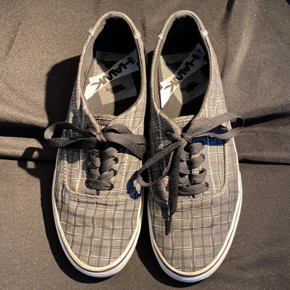 Tony Hawk Black Plaid Skater Sneakers - Picture 2 of 8